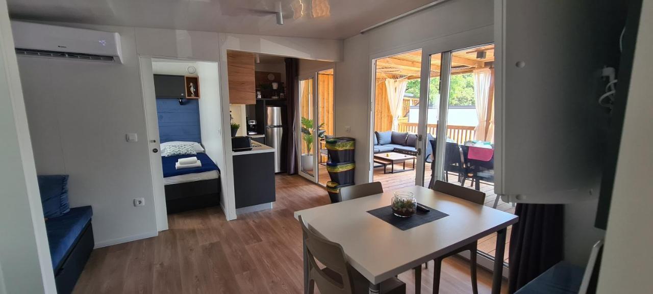 Mobile Home Kmz Селце Экстерьер фото